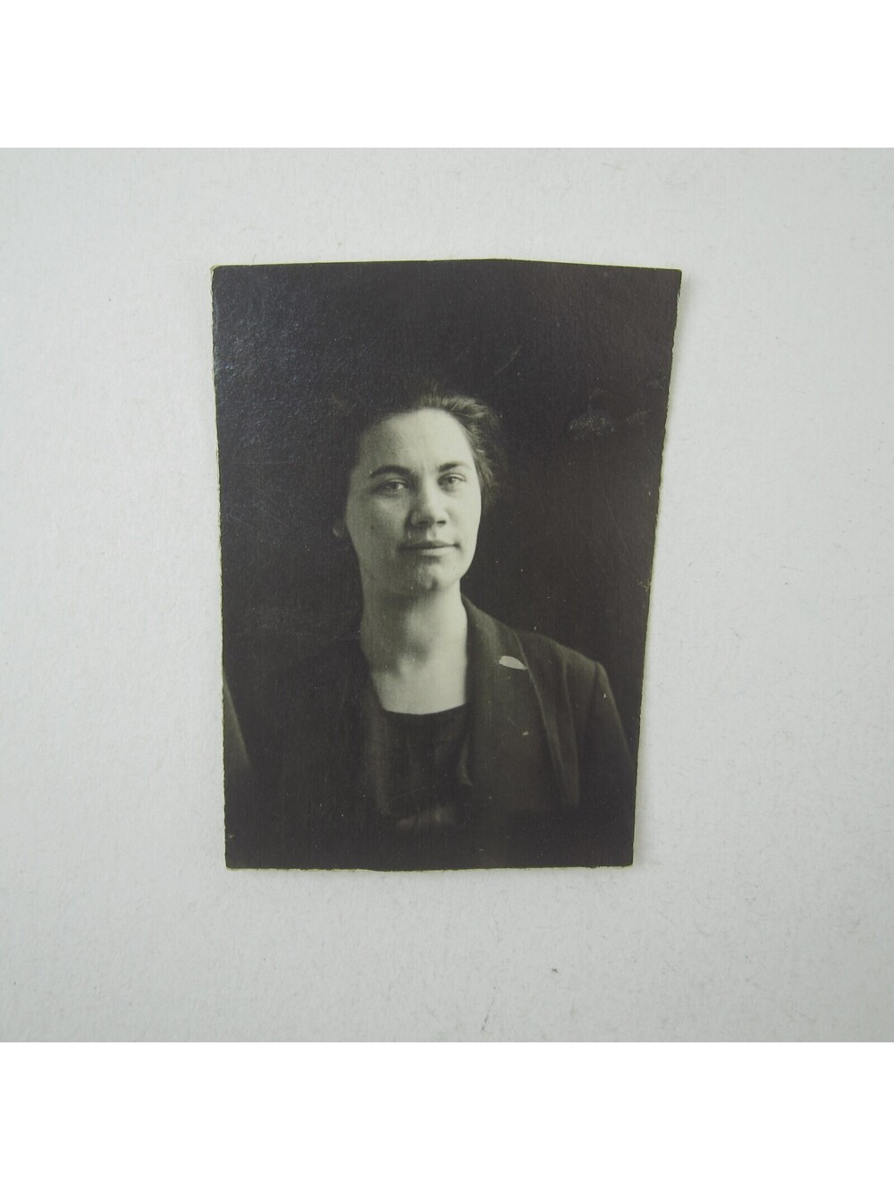 Photograph Young Woman Cleft Chin Dark Suit Blazer Fashion 1920s Antique